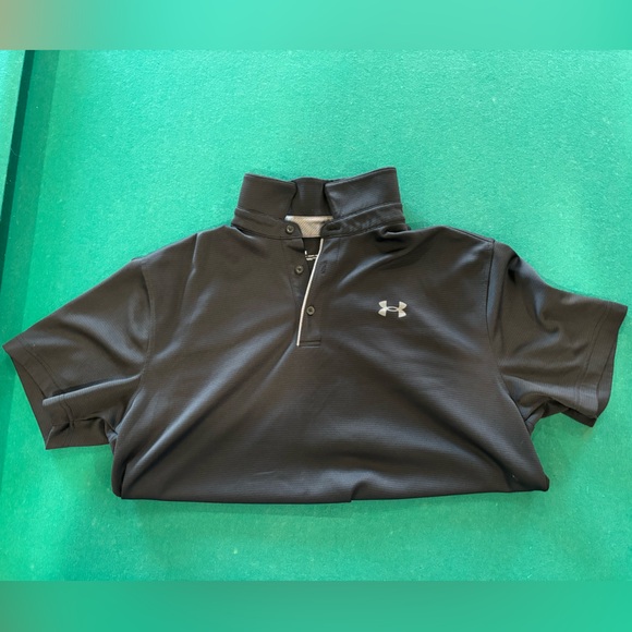 Men’s Under Armor black polo size XL  in great condition - Picture 3 of 4